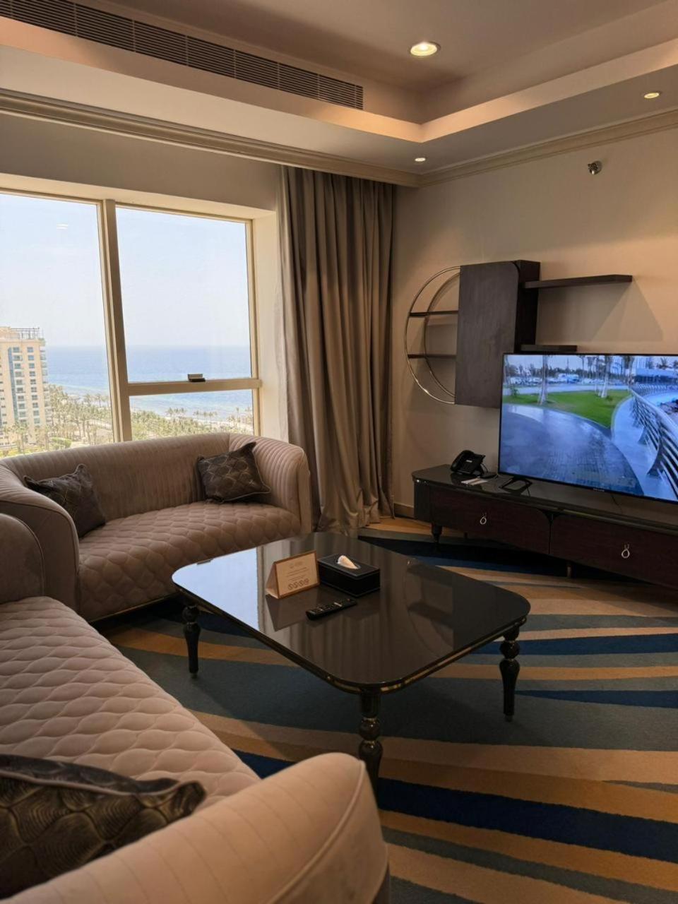 Seafront Luxury Suites Jeddah Corniche Exterior photo