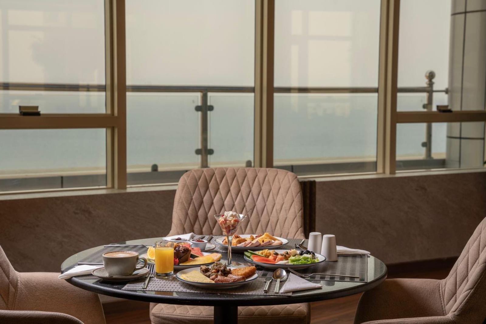 Seafront Luxury Suites Jeddah Corniche Exterior photo
